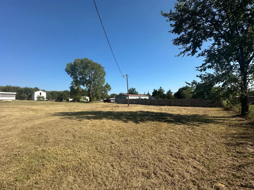 248 First Street Oak Ridge, TX 76240