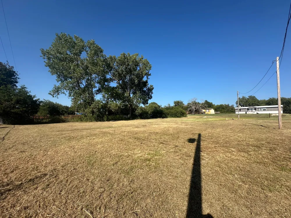 240 First Street Oak Ridge, TX 76240