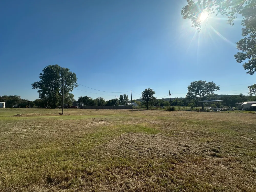 240 First Street Oak Ridge, TX 76240