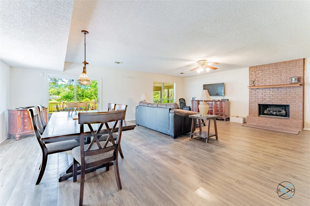 7179 Lance Lane Eustace, TX 75124