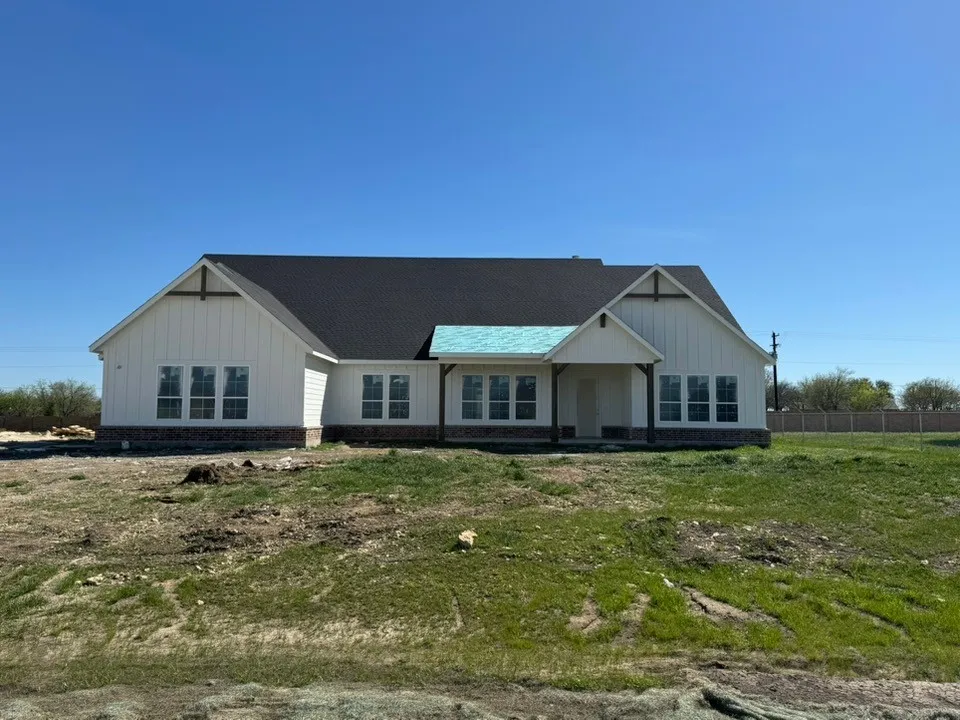 12213 Crystal Drive Krum, TX 76249