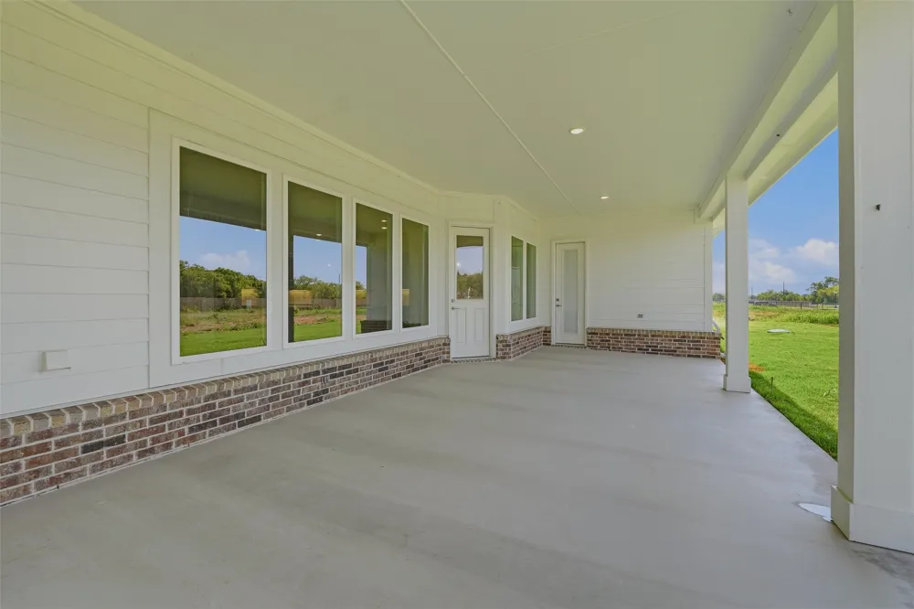 12213 Crystal Drive Krum, TX 76249