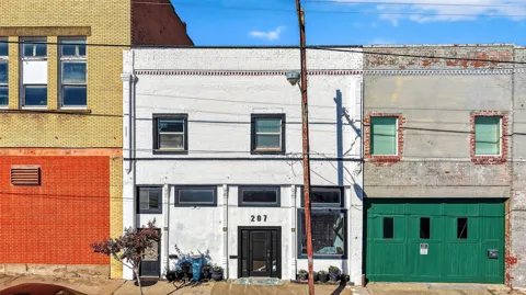 205 E Houston Street