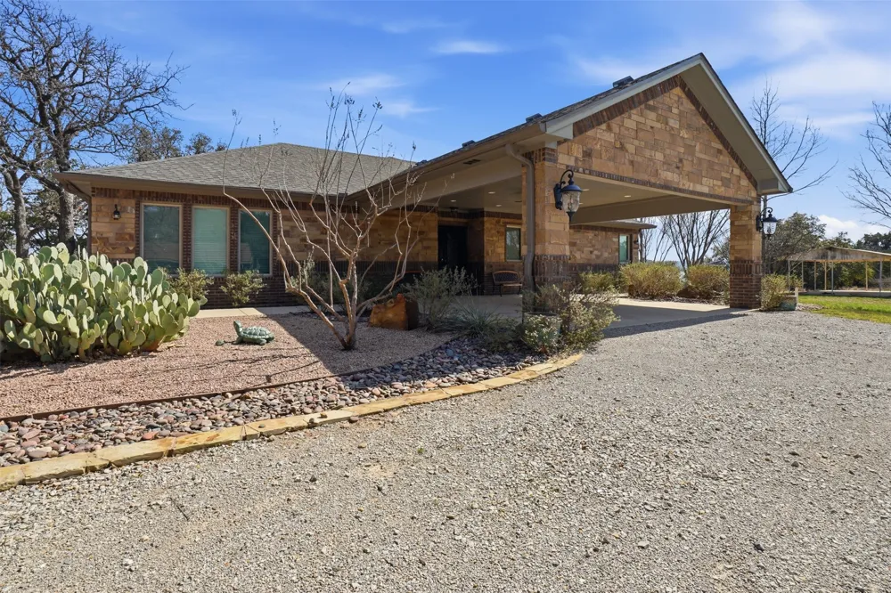 186 Long Drive Palo Pinto, TX 76484