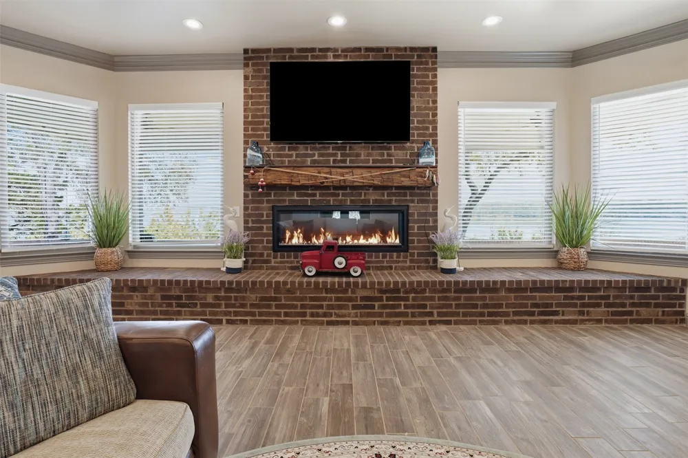 186 Long Drive Palo Pinto, TX 76484