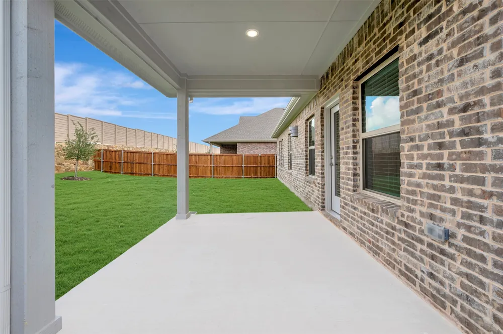 152 Summer Rain Way Newark, TX 76071