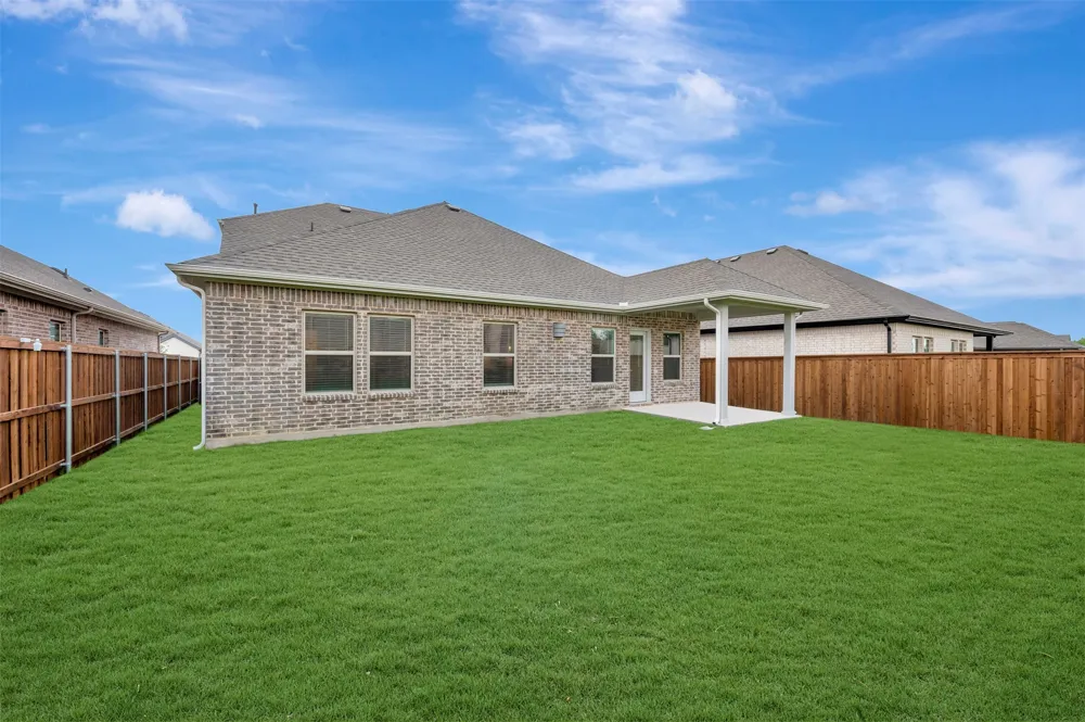 152 Summer Rain Way Newark, TX 76071