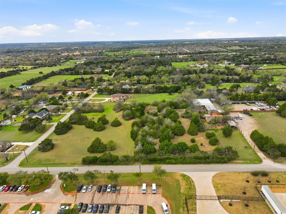 2013 Old Hickory Trail DeSoto, TX 75115