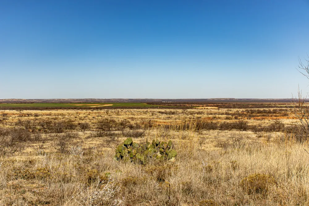 Westover Road Seymour, TX 76380