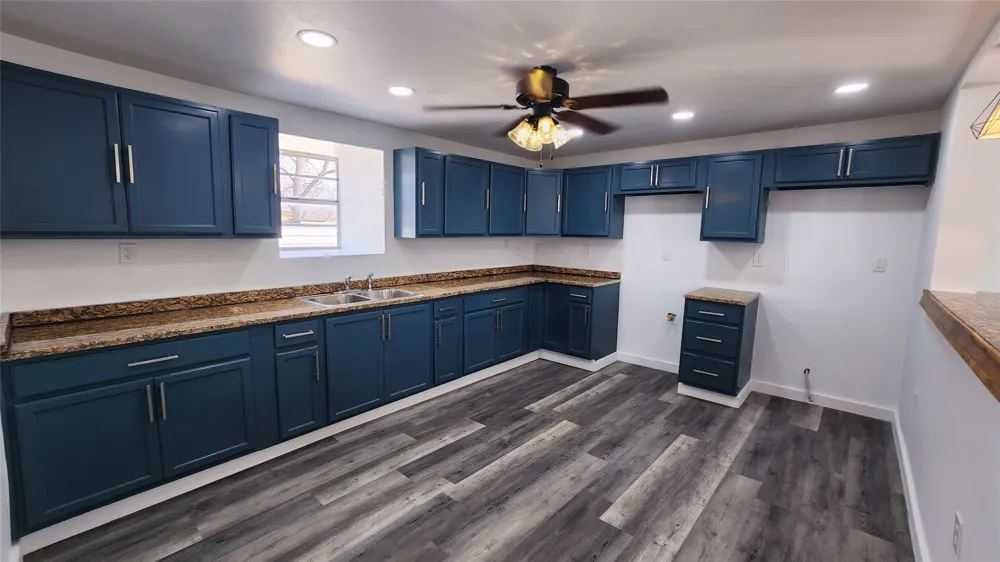 401 E Pierce Street Winters, TX 79567