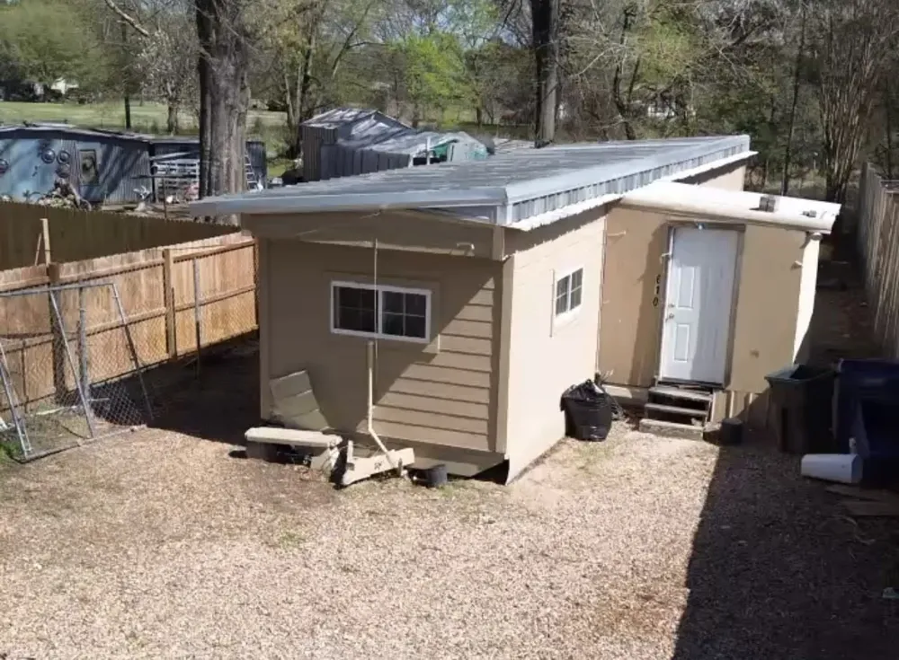 610 Vz County Road 1501 Van, TX 75790