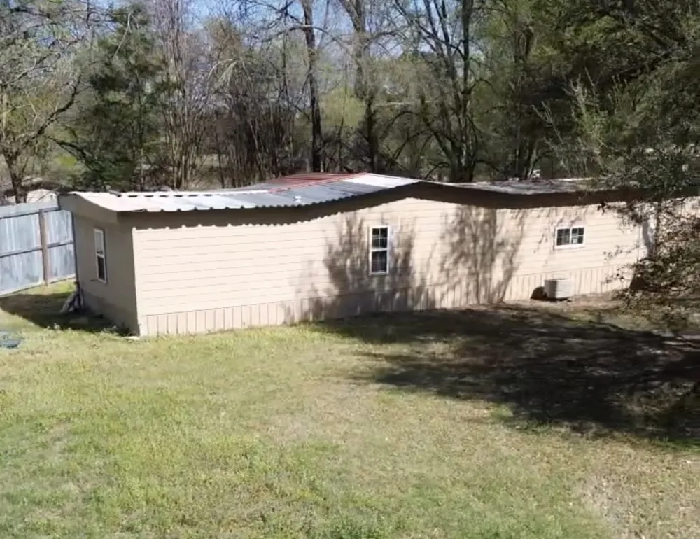 610 Vz County Road 1501 Van, TX 75790
