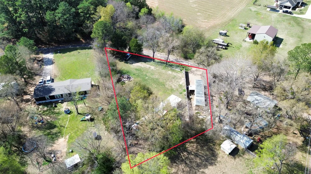 610 Vz County Road 1501 Van, TX 75790