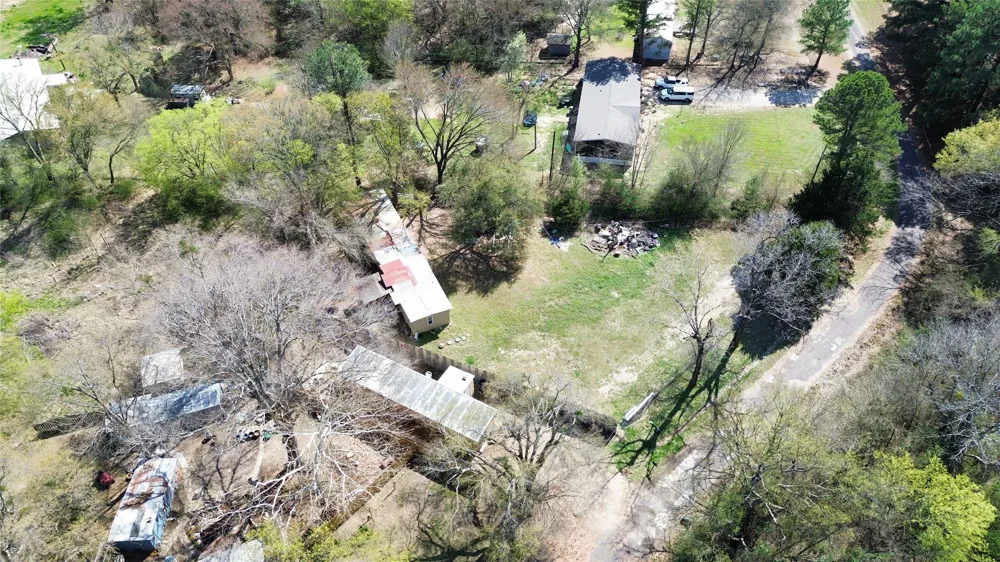 610 Vz County Road 1501 Van, TX 75790