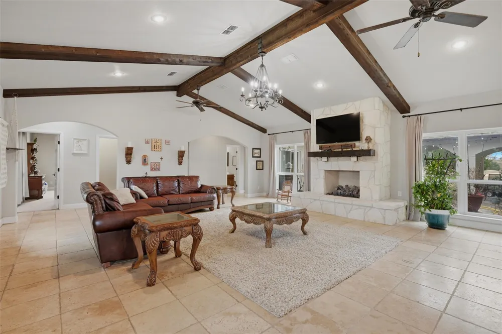 1959 Marlow Road Bells, TX 75414