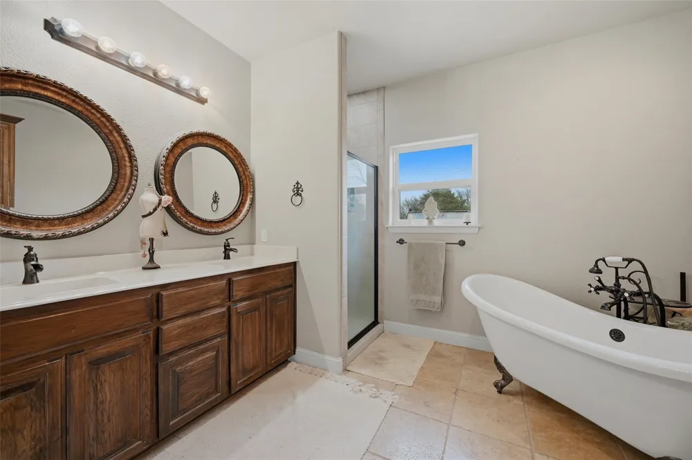 1959 Marlow Road Bells, TX 75414