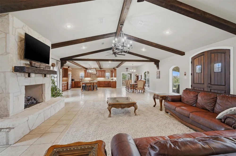1959 Marlow Road Bells, TX 75414