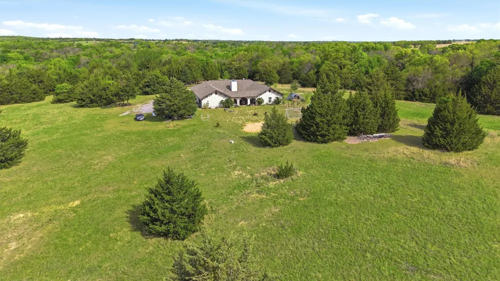 1959 Marlow Road Bells, TX 75414