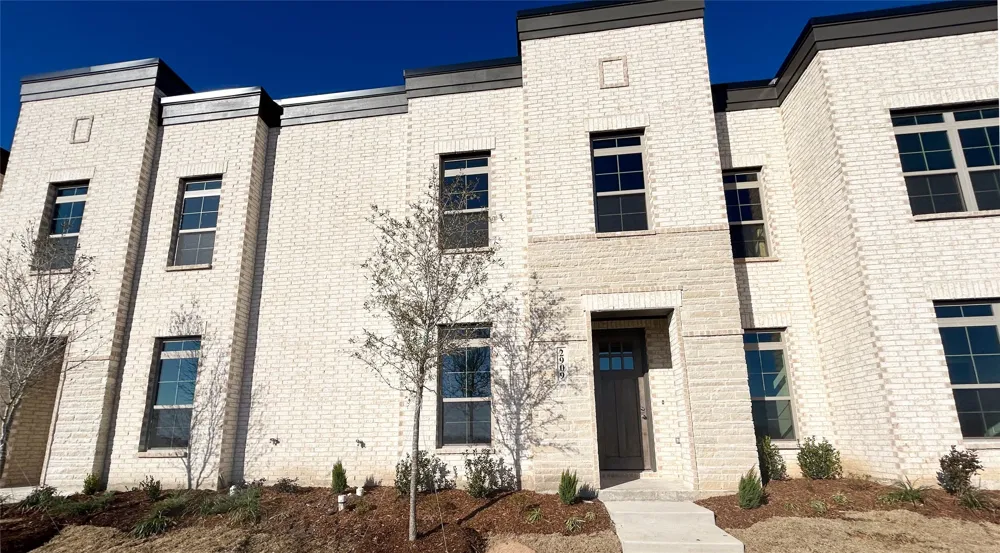 2120 Dena Drive Waxahachie, TX 75165
