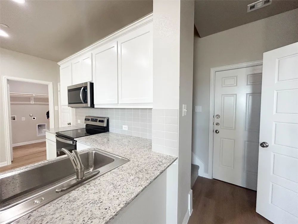 2120 Dena Drive Waxahachie, TX 75165