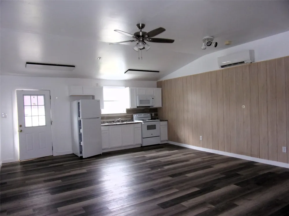 403 S Live Oak Street San Saba, TX 76877