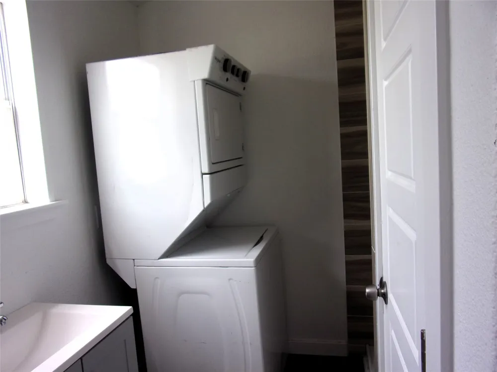 403 S Live Oak Street San Saba, TX 76877