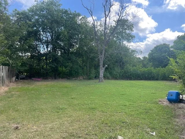 527 E Yeagua Street Groesbeck, TX 76642