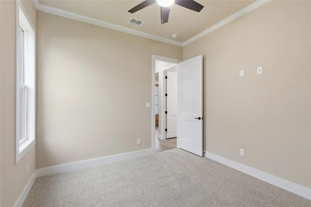702 Anne Road Van Alstyne, TX 75495
