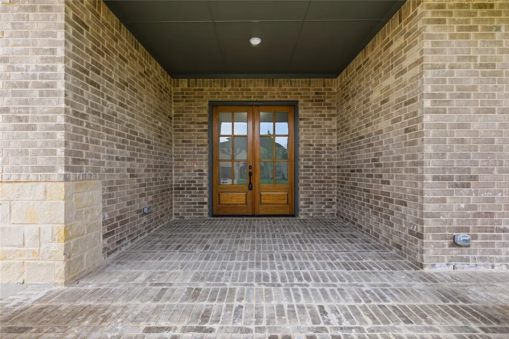 702 Anne Road Van Alstyne, TX 75495