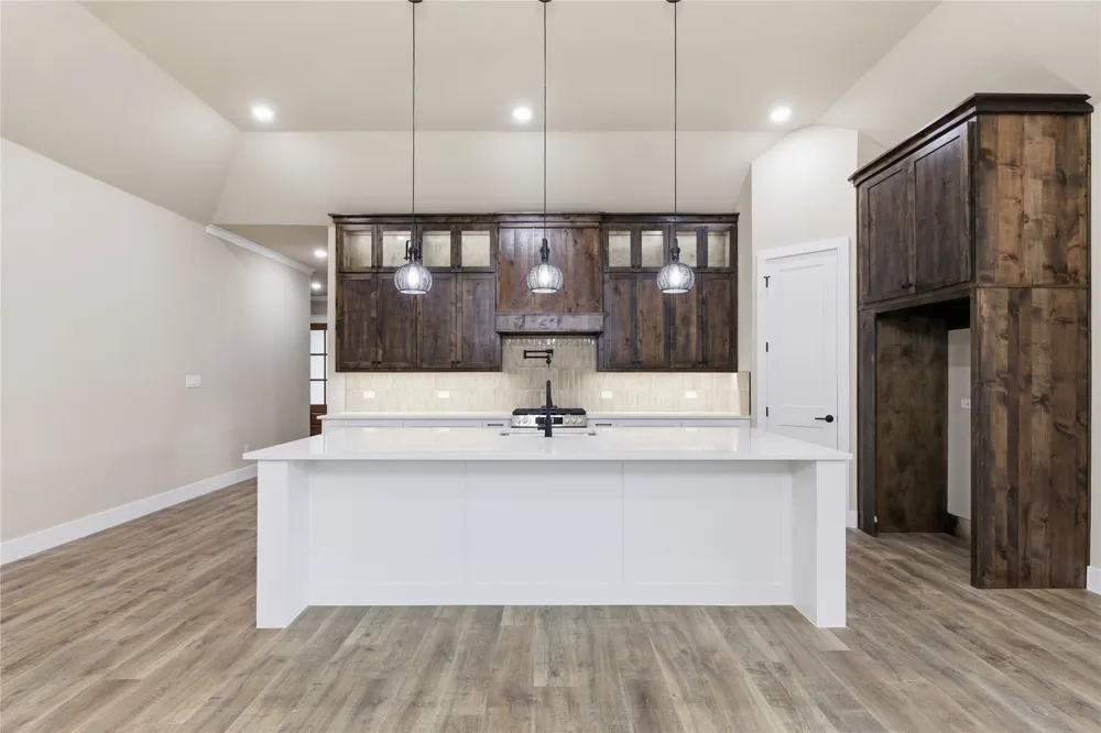 702 Anne Road Van Alstyne, TX 75495