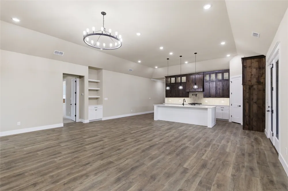 702 Anne Road Van Alstyne, TX 75495