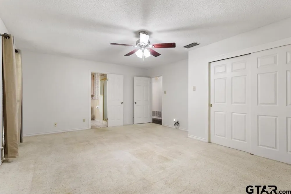 1656 Pineview Lane Hideaway, TX 75771