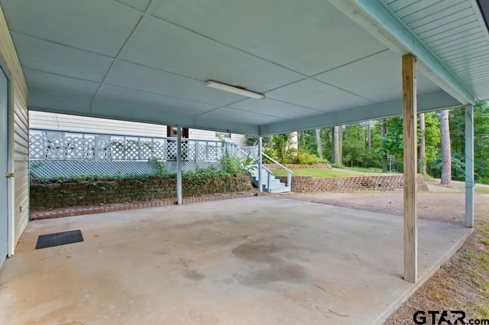 1656 Pineview Lane Hideaway, TX 75771