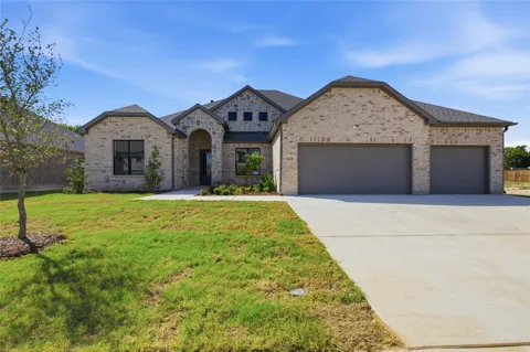1329 Benjamin Trail
