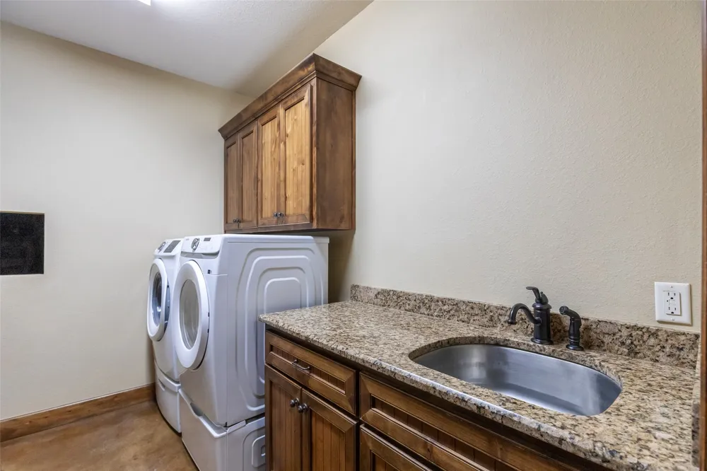 14600 I-20 Roscoe, TX 79545