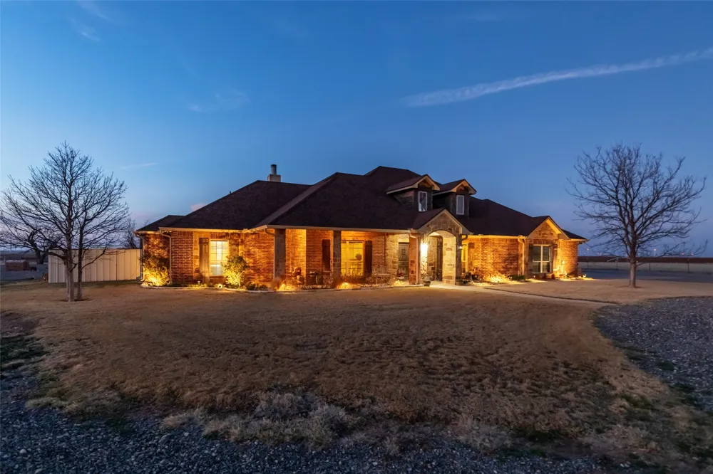 14600 I-20 Roscoe, TX 79545