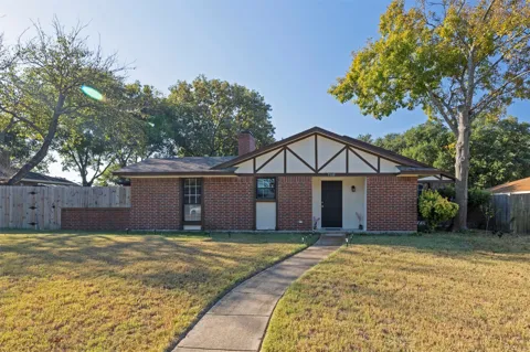 710 Waynelee Drive