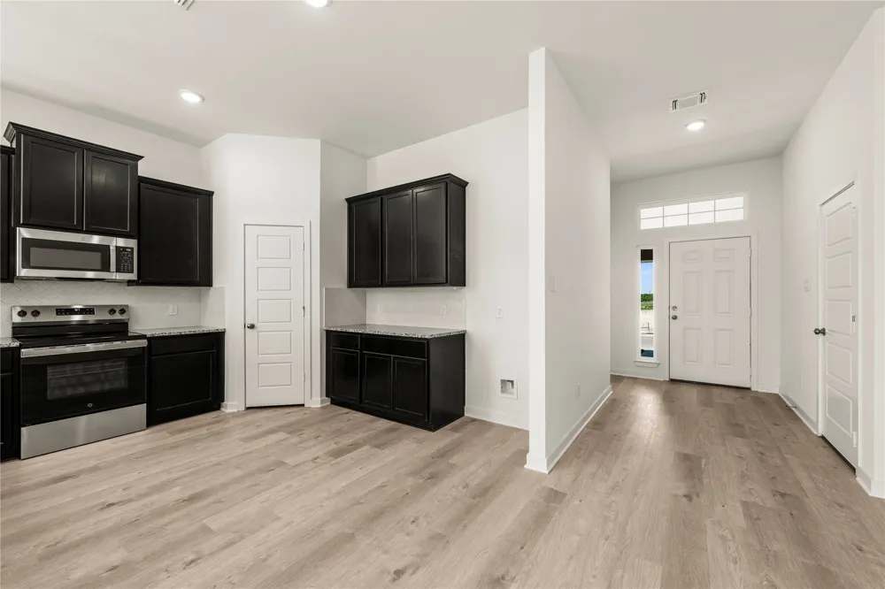 109 Adaline Bend McGregor, TX 76657