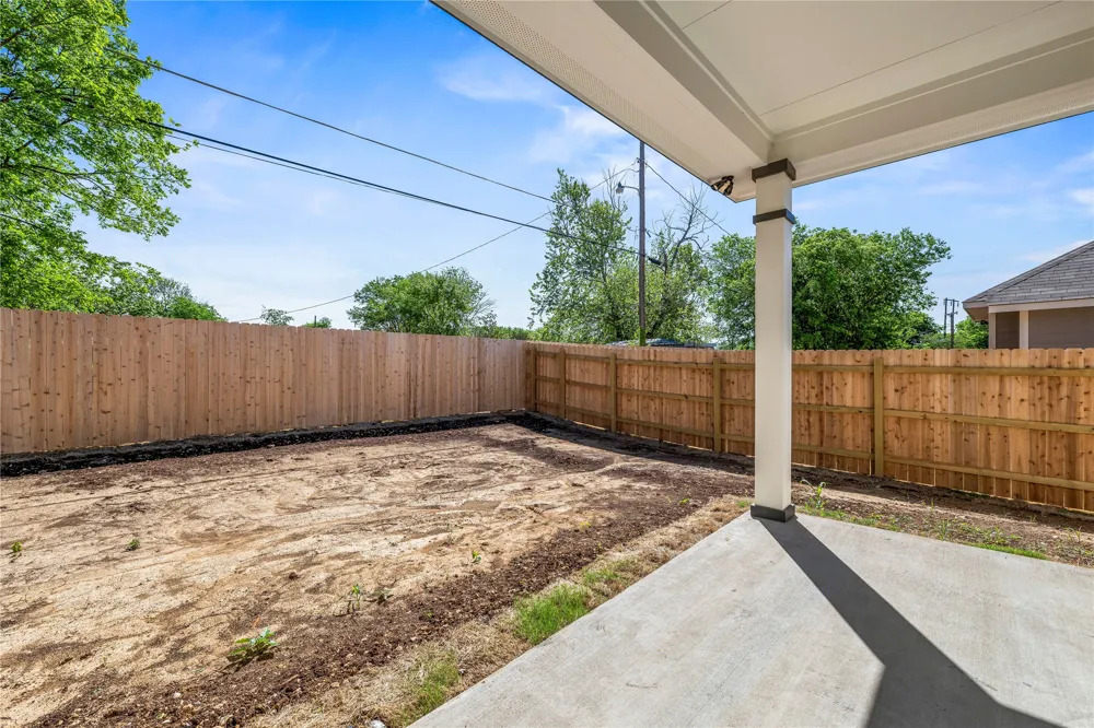 109 Adaline Bend McGregor, TX 76657
