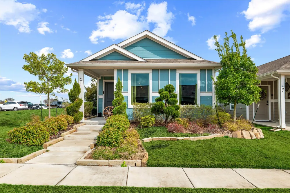 421 Corsair Way Ferris, TX 75125