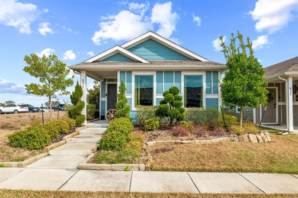 421 Corsair Way Ferris, TX 75125
