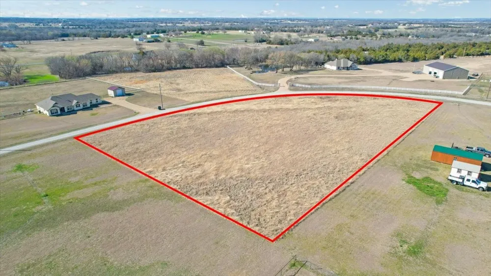 301 Marshall Circle Whitewright, TX 75491