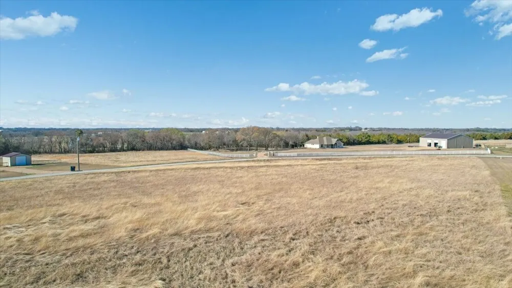 301 Marshall Circle Whitewright, TX 75491