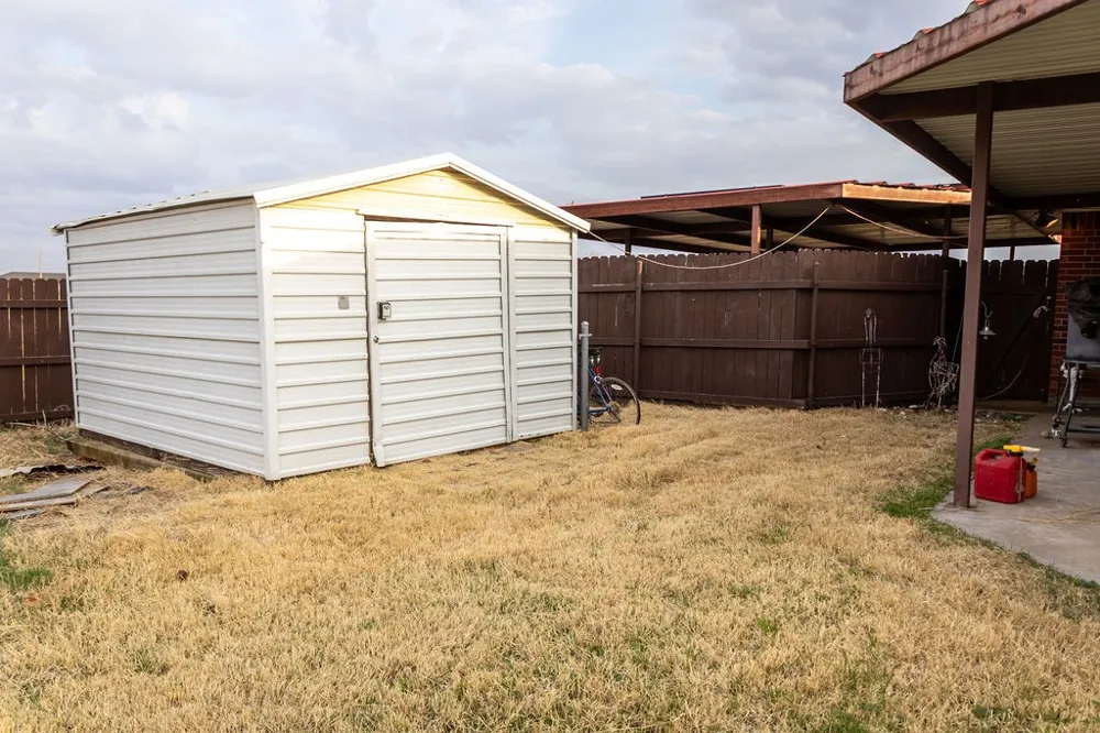 112 Tumbleweed Ct Henrietta, TX 76365