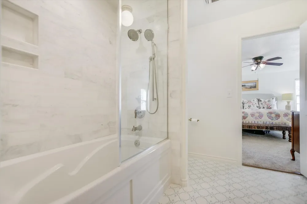 316 Mountain View Sunrise Beach Village, TX 78643