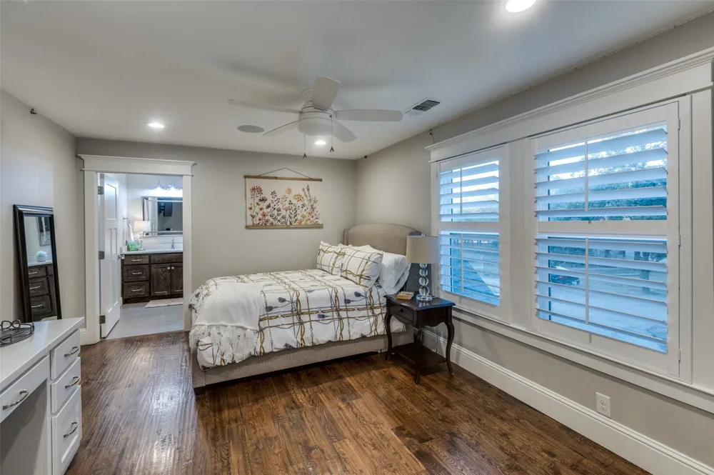1042 Cardinal Drive Bartonville, TX 76226
