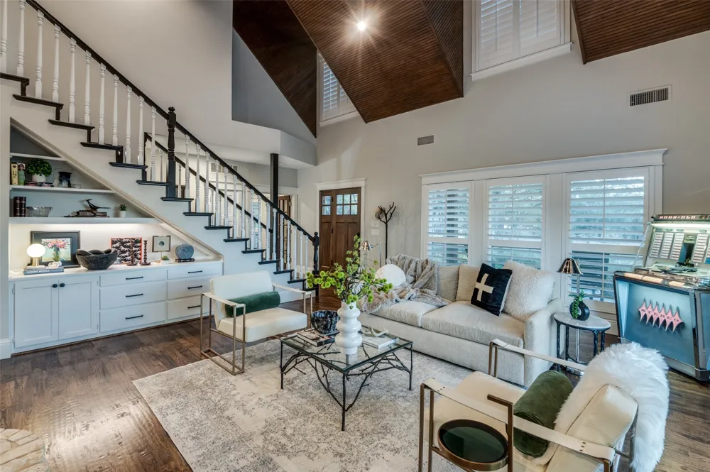 1042 Cardinal Drive Bartonville, TX 76226