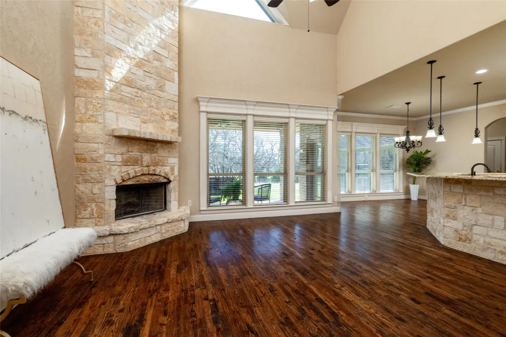 209 Ellis Creek Drive Weatherford, TX 76085