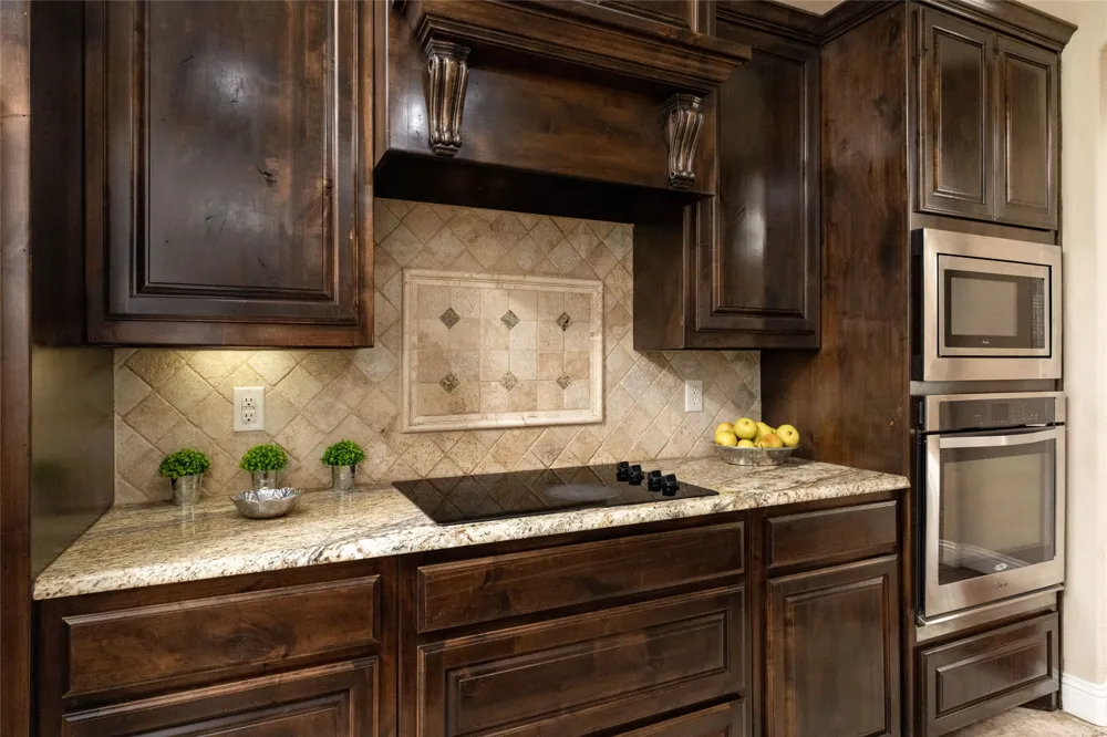 209 Ellis Creek Drive Weatherford, TX 76085