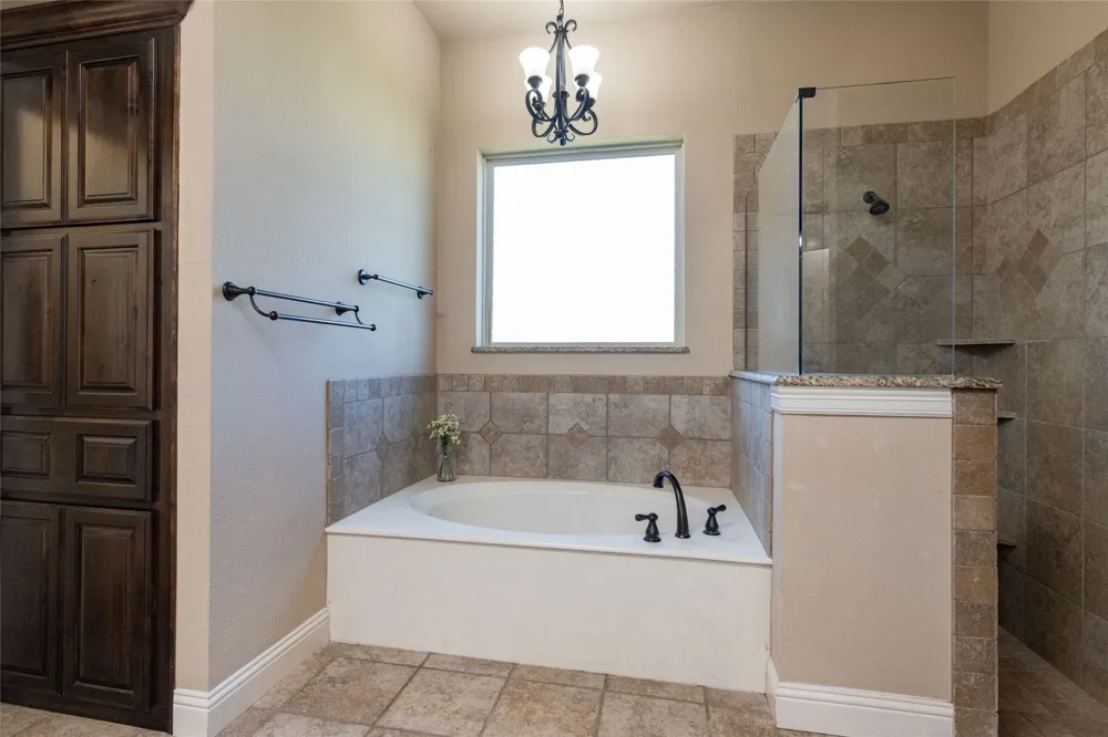 209 Ellis Creek Drive Weatherford, TX 76085